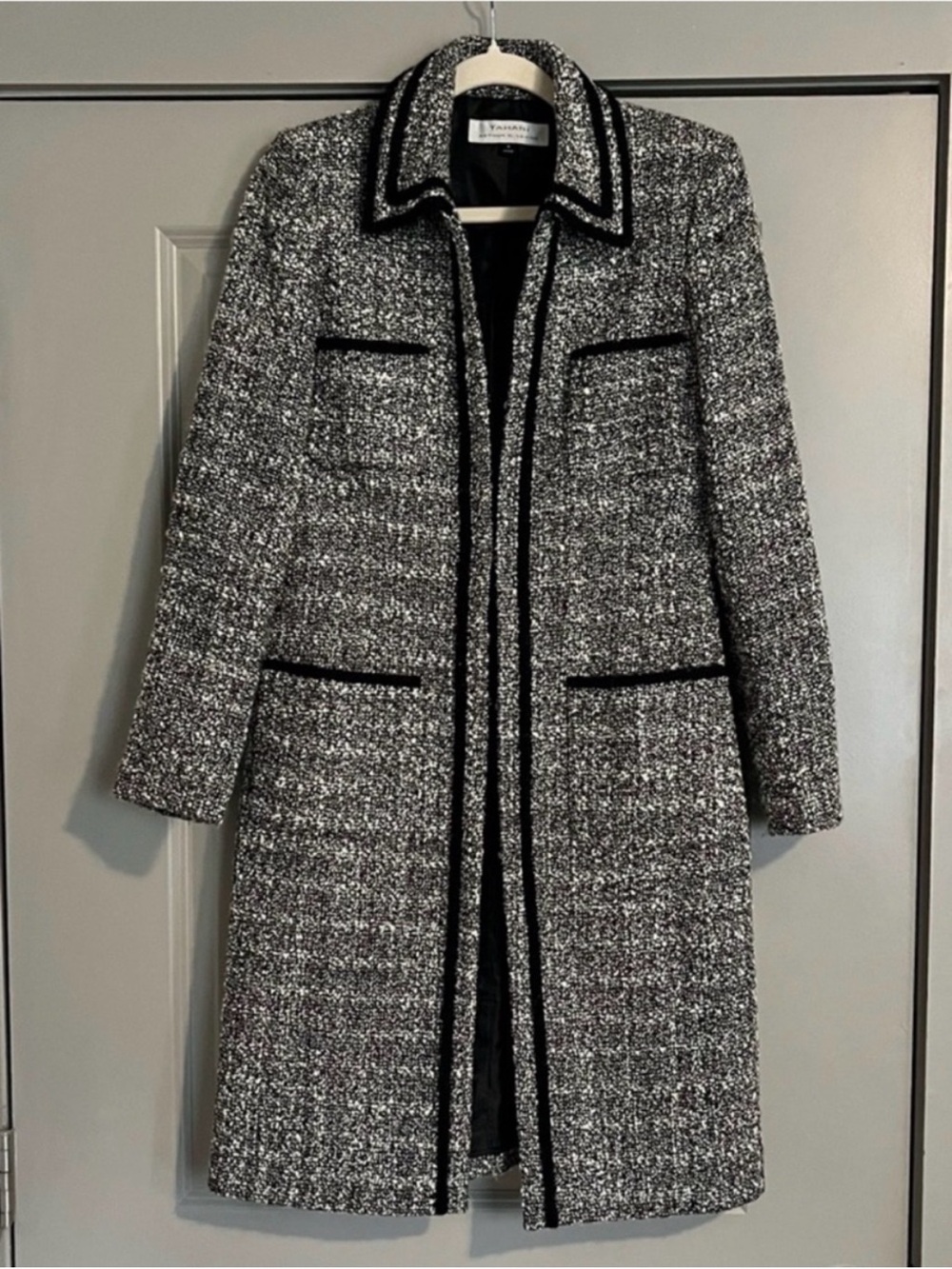 Tahari ASL Black & White Tweed Peacoat Jacket Vintage-Inspired Size 4